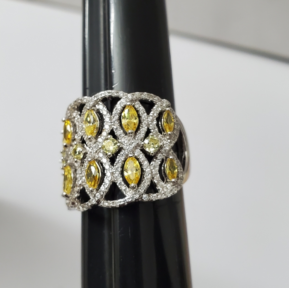 Sterling Silver 925 Yellow and White Diamond Simulant Ring - Picture 4 of 13